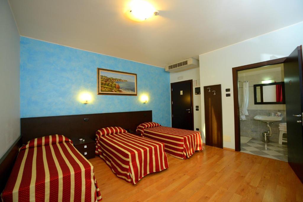 Hotel Iacone Chieti Room photo